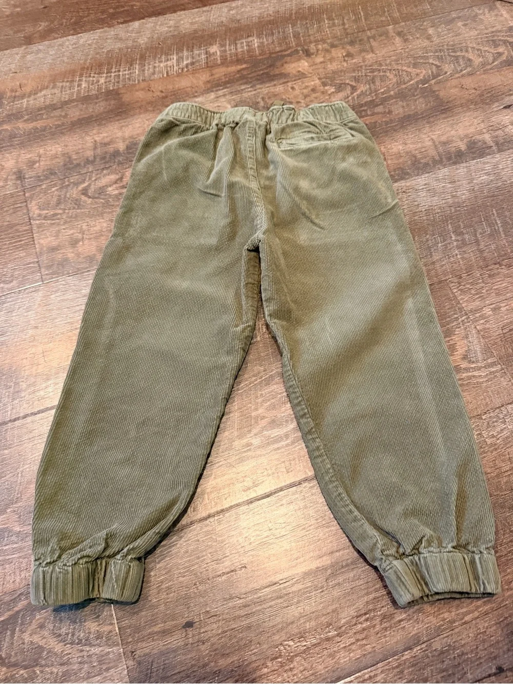 Hanna Andersson Olive Green Corduroy Jogger Pants Kids Size 100 US 4